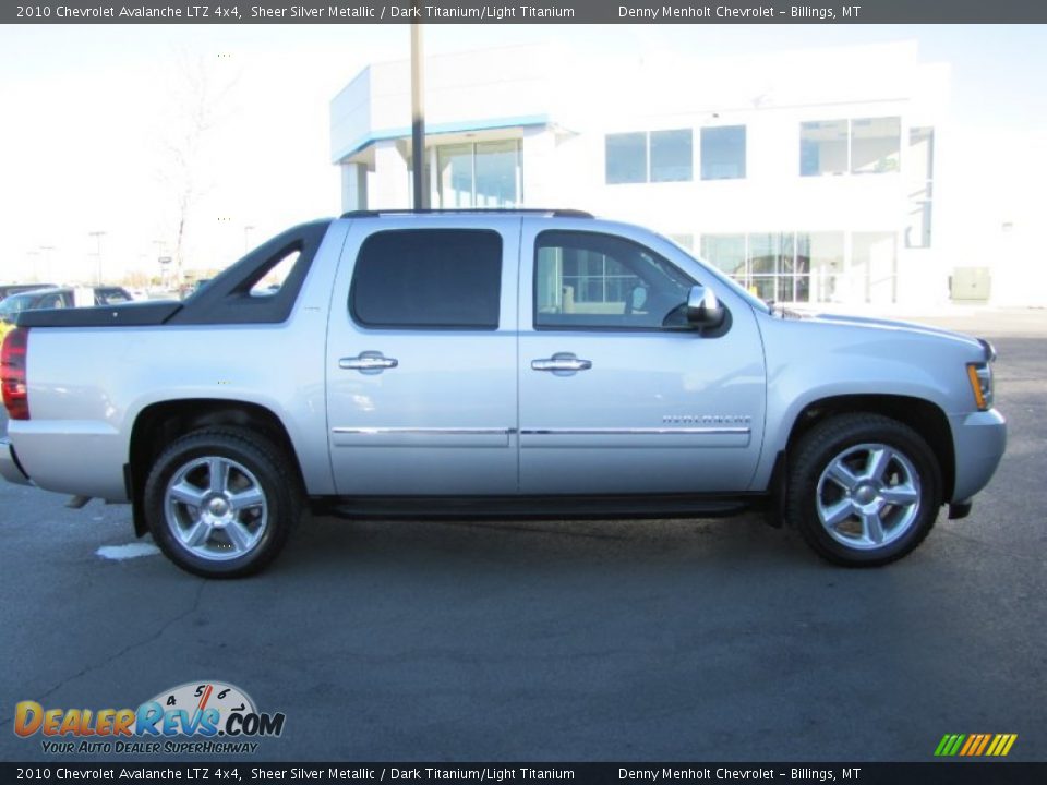 2010 Chevrolet Avalanche LTZ 4x4 Sheer Silver Metallic / Dark Titanium/Light Titanium Photo #8