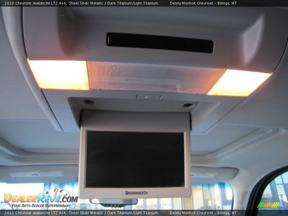 2010 Chevrolet Avalanche LTZ 4x4 Sheer Silver Metallic / Dark Titanium/Light Titanium Photo #12