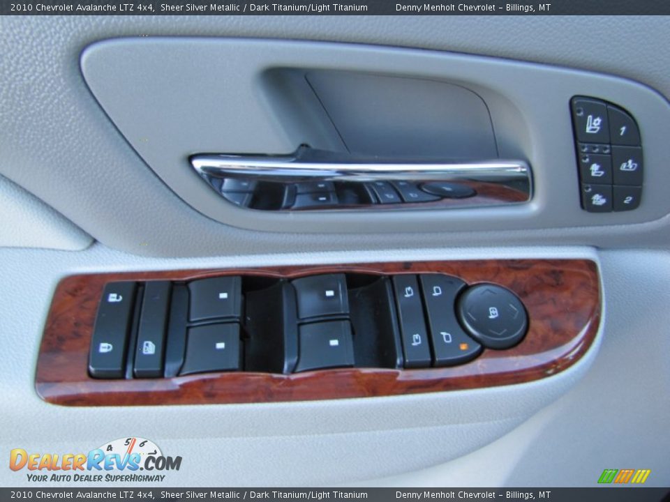 2010 Chevrolet Avalanche LTZ 4x4 Sheer Silver Metallic / Dark Titanium/Light Titanium Photo #17