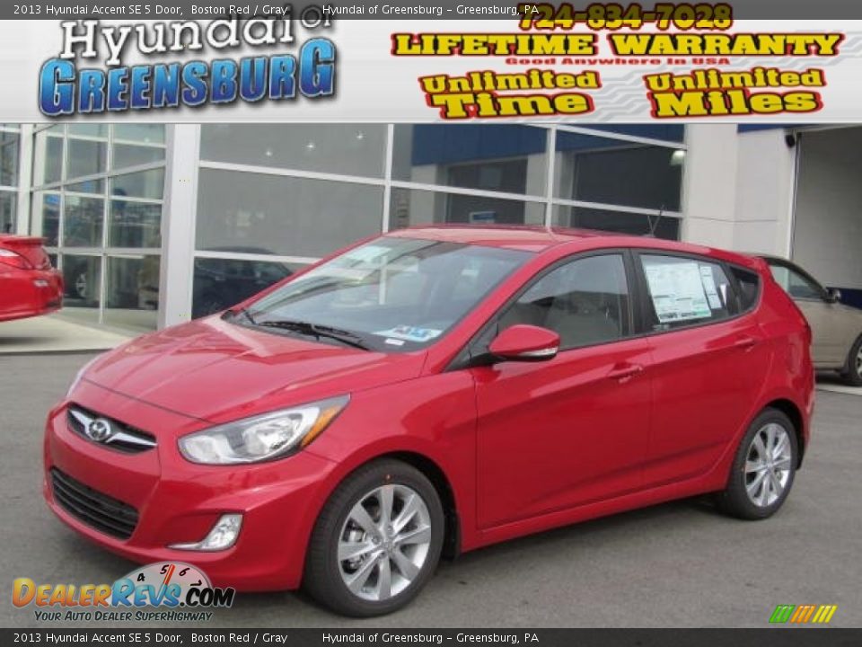 2013 Hyundai Accent SE 5 Door Boston Red / Gray Photo #1