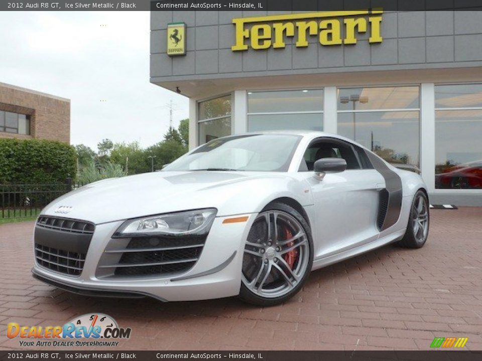Front 3/4 View of 2012 Audi R8 GT Photo #1