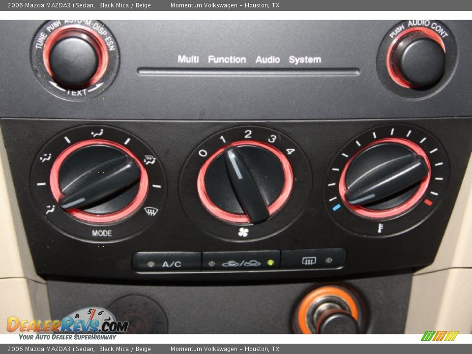 2006 Mazda MAZDA3 i Sedan Black Mica / Beige Photo #13