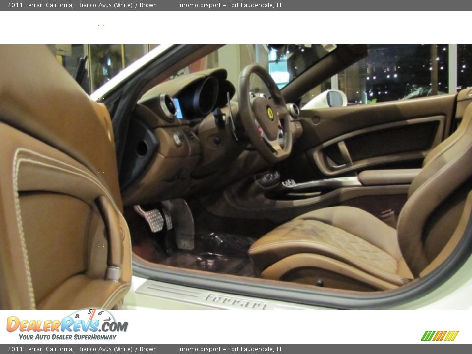 Brown Interior - 2011 Ferrari California  Photo #7