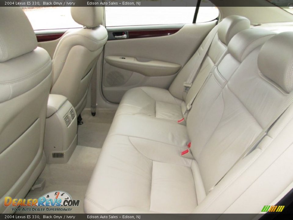2004 Lexus ES 330 Black Onyx / Ivory Photo #17