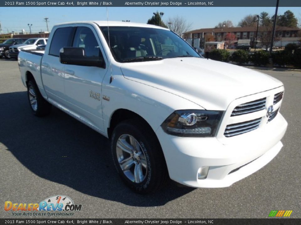 2013 Ram 1500 Sport Crew Cab 4x4 Bright White / Black Photo #2