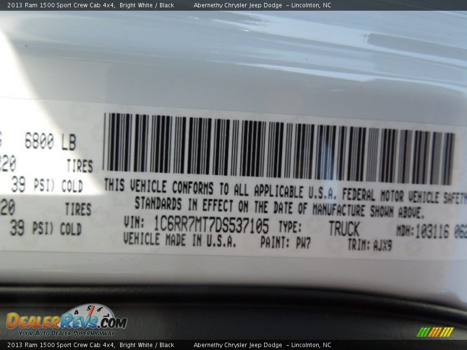 2013 Ram 1500 Sport Crew Cab 4x4 Bright White / Black Photo #7