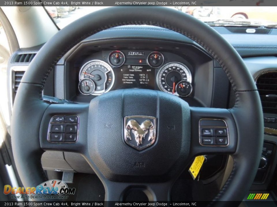 2013 Ram 1500 Sport Crew Cab 4x4 Bright White / Black Photo #16
