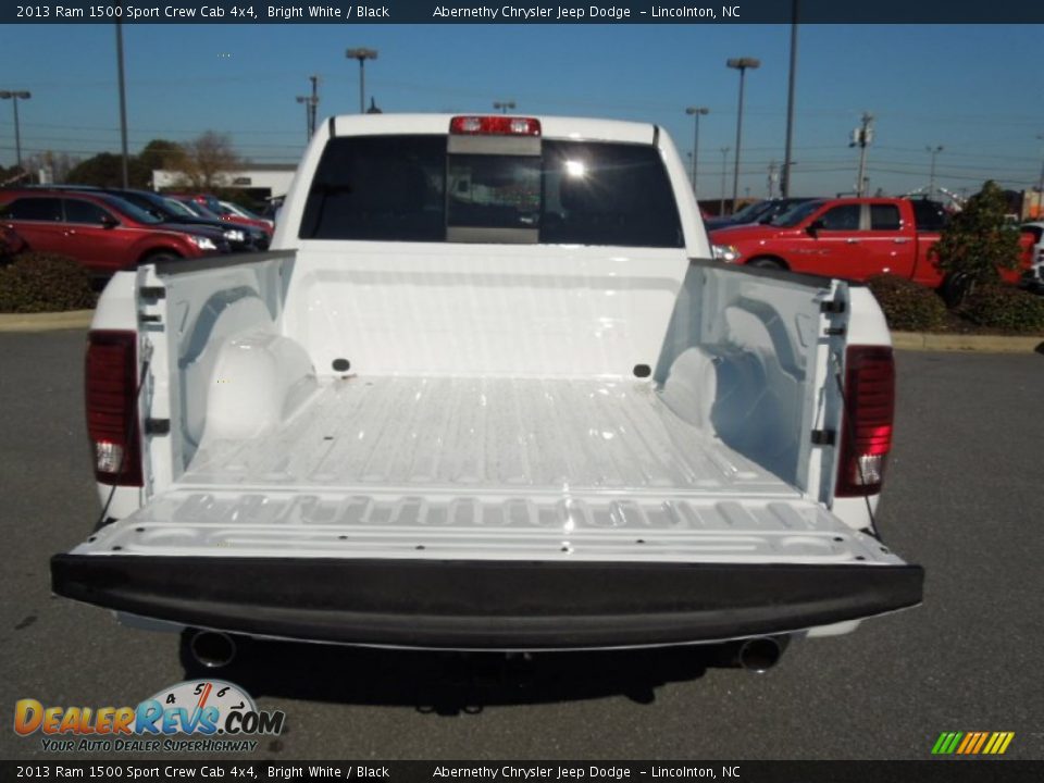 2013 Ram 1500 Sport Crew Cab 4x4 Bright White / Black Photo #21