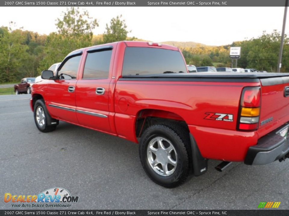 2007 GMC Sierra 1500 Classic Z71 Crew Cab 4x4 Fire Red / Ebony Black Photo #5