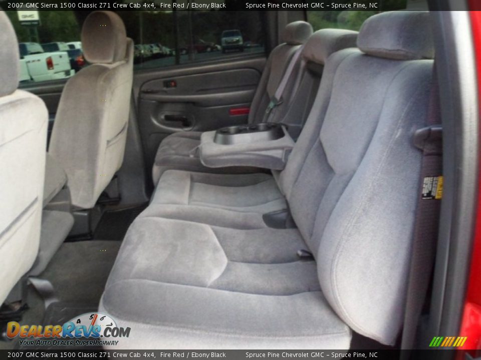 2007 GMC Sierra 1500 Classic Z71 Crew Cab 4x4 Fire Red / Ebony Black Photo #27