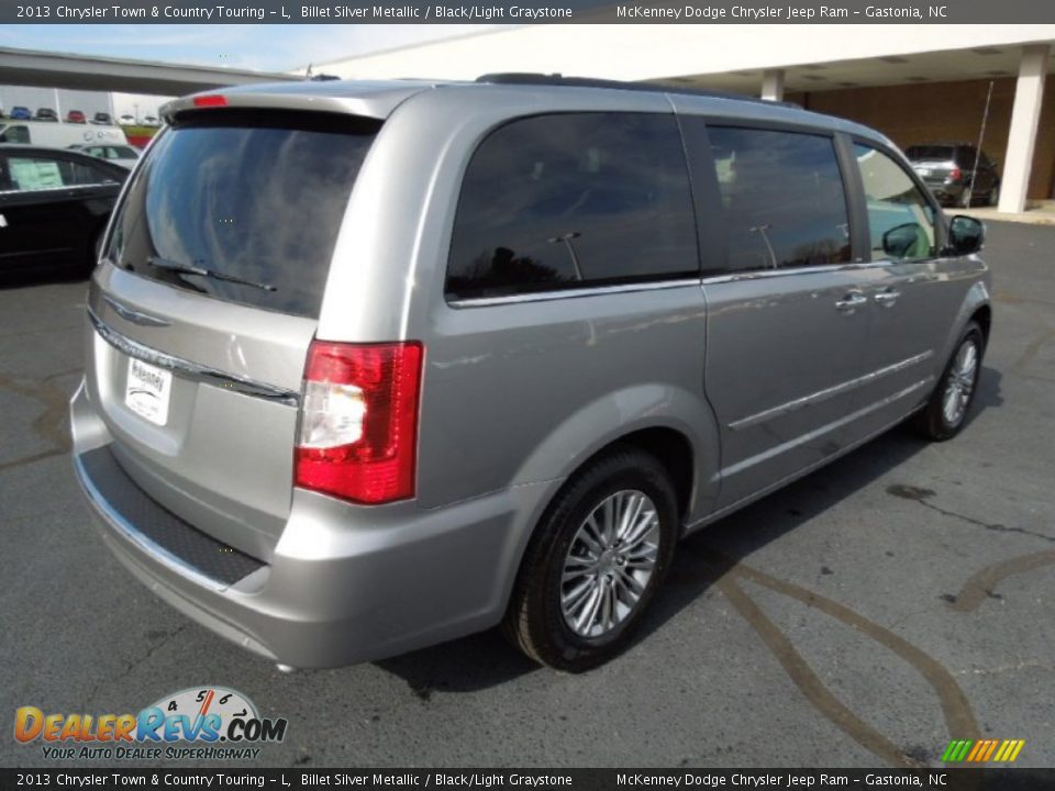 2013 Chrysler Town & Country Touring - L Billet Silver Metallic / Black/Light Graystone Photo #5