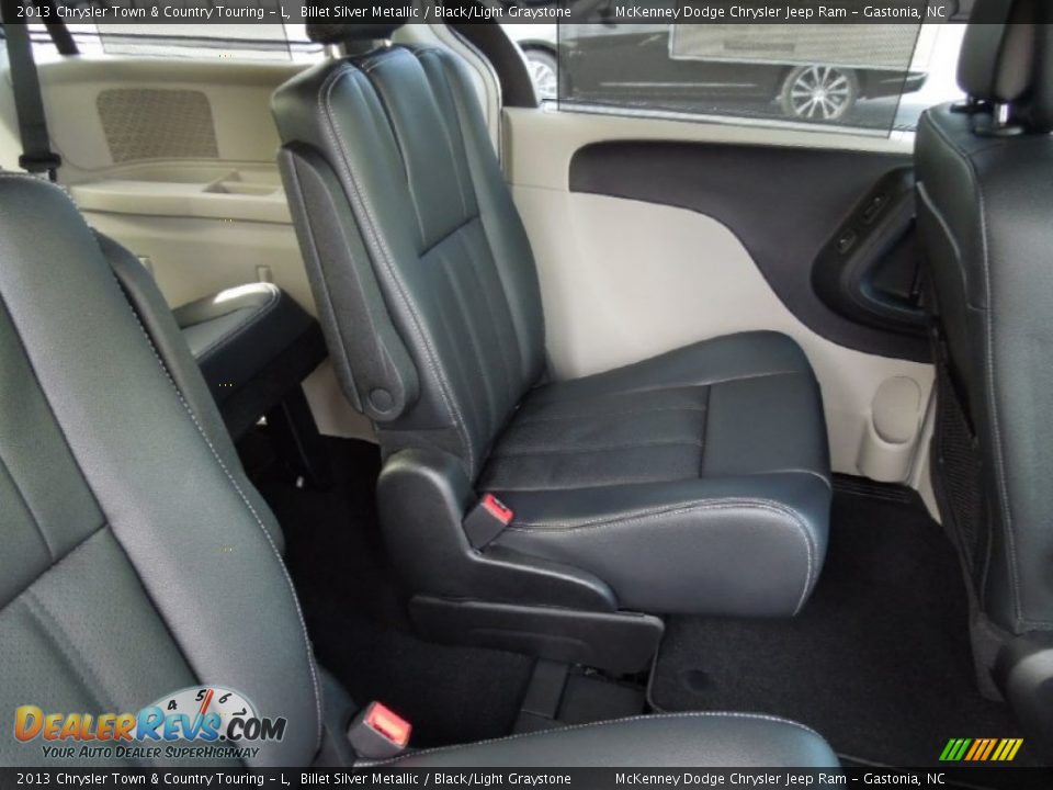 2013 Chrysler Town & Country Touring - L Billet Silver Metallic / Black/Light Graystone Photo #25