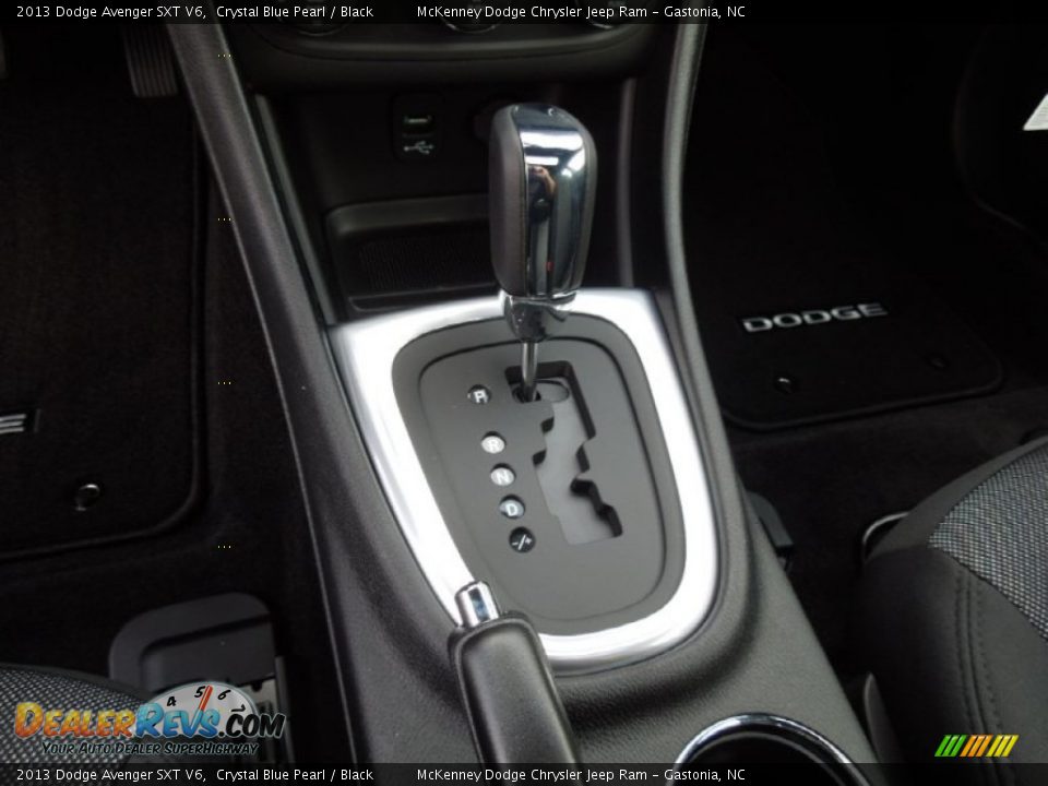 2013 Dodge Avenger SXT V6 Shifter Photo #13