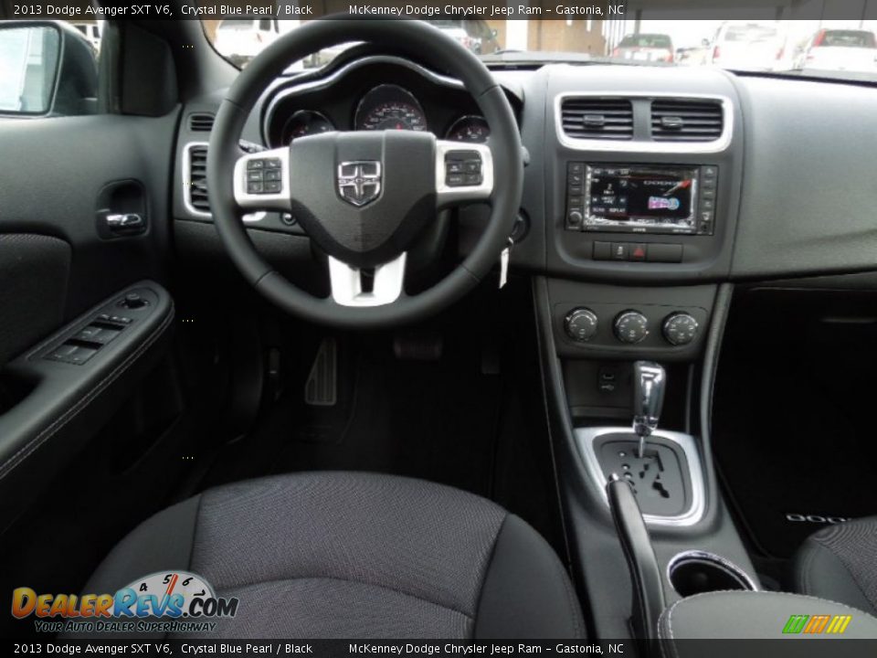 Dashboard of 2013 Dodge Avenger SXT V6 Photo #18