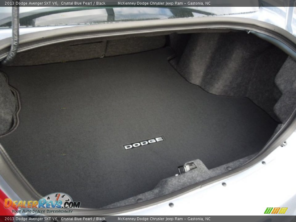 2013 Dodge Avenger SXT V6 Trunk Photo #20