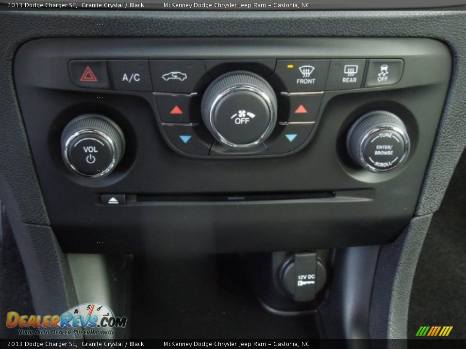 Controls of 2013 Dodge Charger SE Photo #14