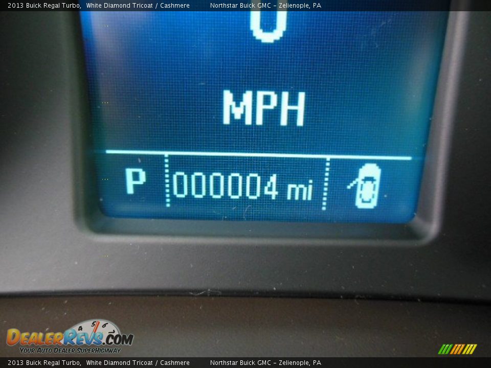 2013 Buick Regal Turbo White Diamond Tricoat / Cashmere Photo #19