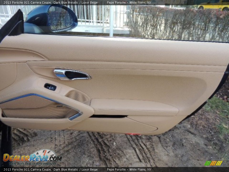 Door Panel of 2013 Porsche 911 Carrera Coupe Photo #12