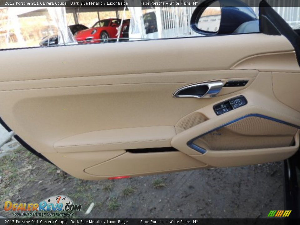 Door Panel of 2013 Porsche 911 Carrera Coupe Photo #16