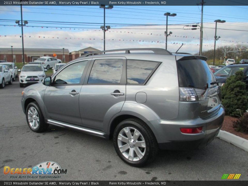 2013 Mitsubishi Outlander SE AWD Mercury Gray Pearl / Black Photo #3