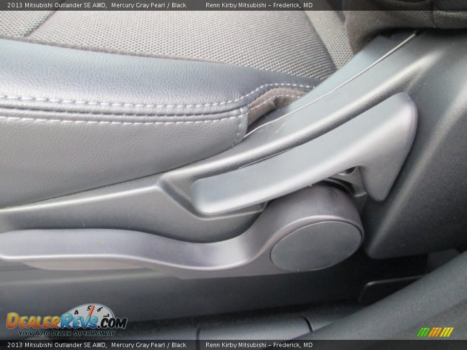 2013 Mitsubishi Outlander SE AWD Mercury Gray Pearl / Black Photo #13