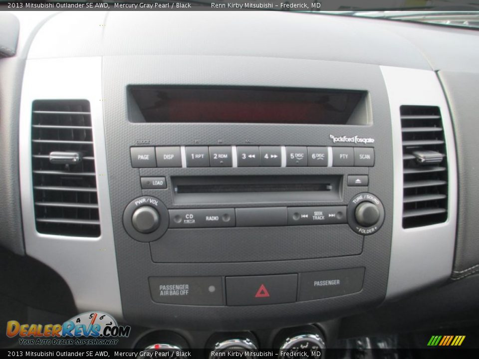 Audio System of 2013 Mitsubishi Outlander SE AWD Photo #14