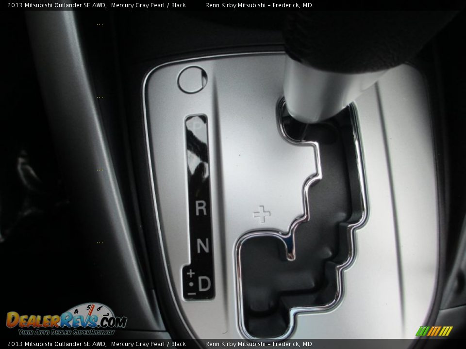 2013 Mitsubishi Outlander SE AWD Mercury Gray Pearl / Black Photo #16
