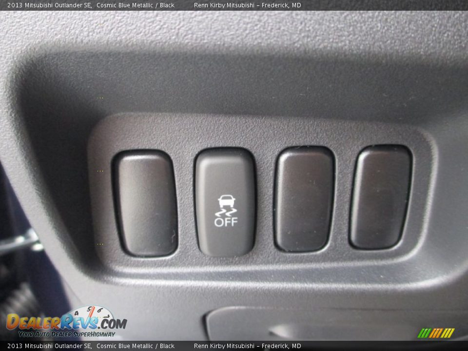 2013 Mitsubishi Outlander SE Cosmic Blue Metallic / Black Photo #11