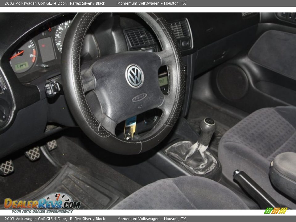 Black Interior - 2003 Volkswagen Golf GLS 4 Door Photo #10
