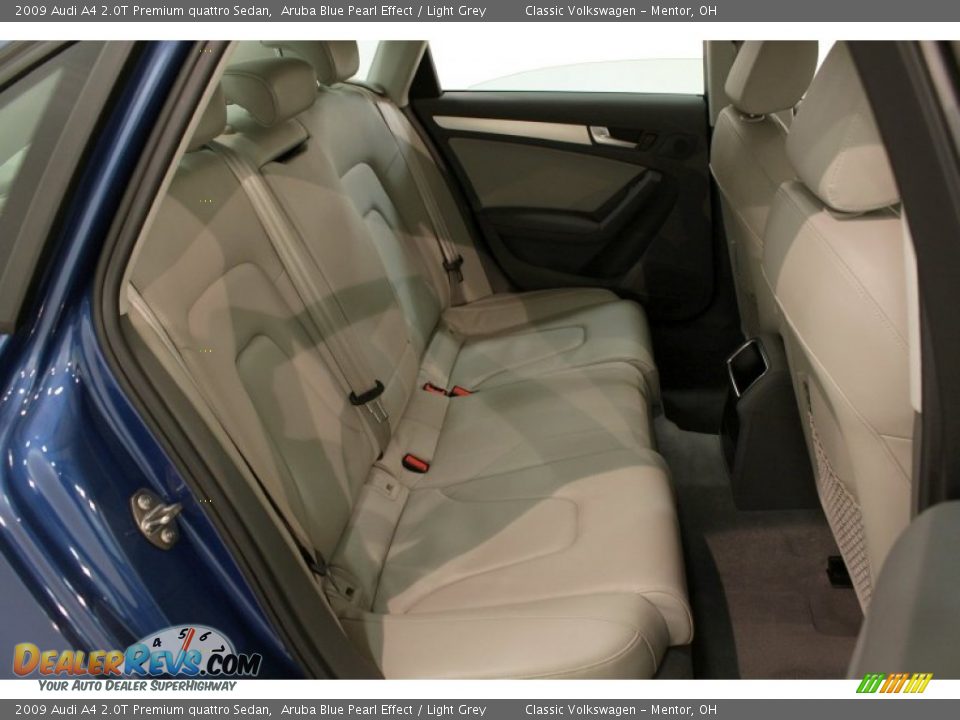 2009 Audi A4 2.0T Premium quattro Sedan Aruba Blue Pearl Effect / Light Grey Photo #28