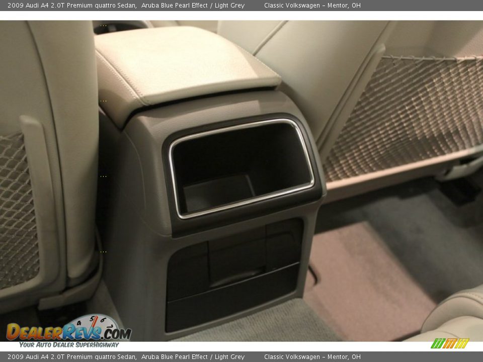 2009 Audi A4 2.0T Premium quattro Sedan Aruba Blue Pearl Effect / Light Grey Photo #32