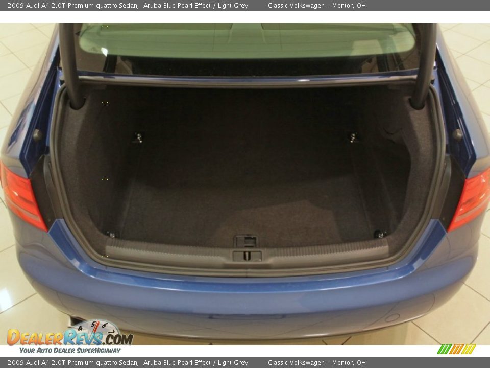 2009 Audi A4 2.0T Premium quattro Sedan Aruba Blue Pearl Effect / Light Grey Photo #33