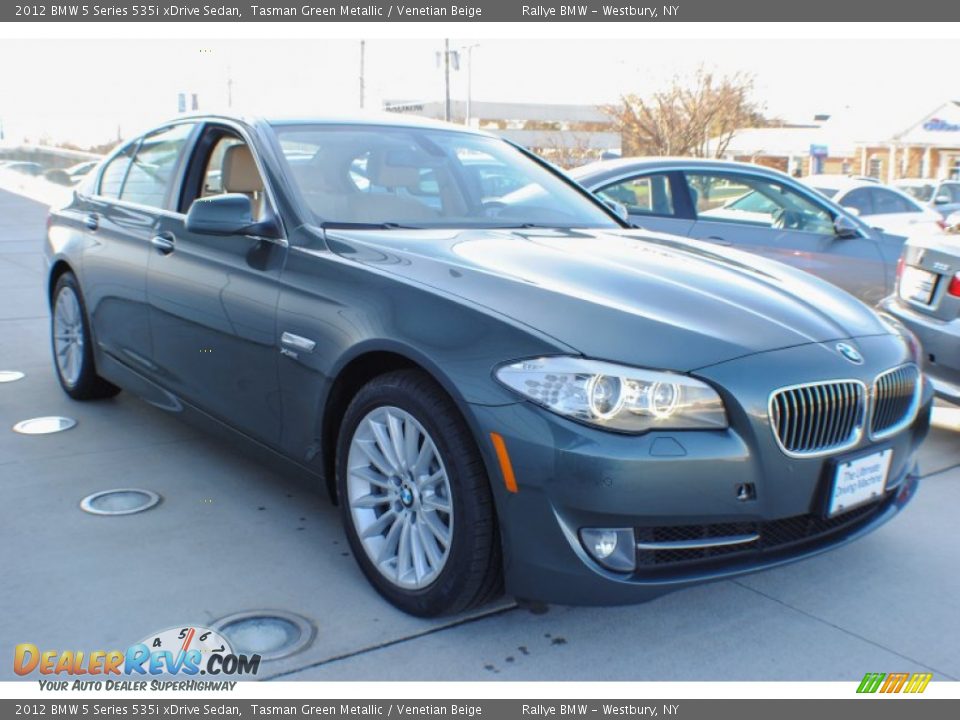 Front 3/4 View of 2012 BMW 5 Series 535i xDrive Sedan Photo #6