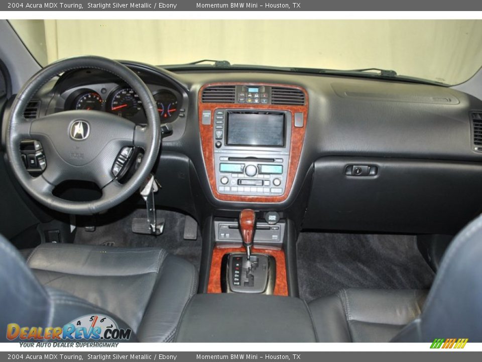 Dashboard of 2004 Acura MDX Touring Photo #4