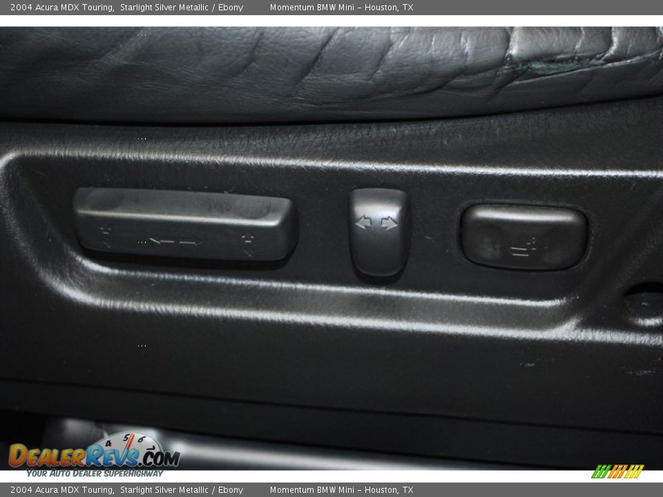 Controls of 2004 Acura MDX Touring Photo #18
