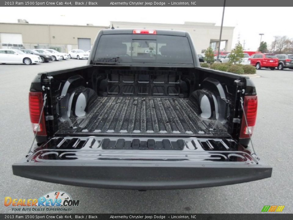 2013 Ram 1500 Sport Crew Cab 4x4 Black / Black Photo #21