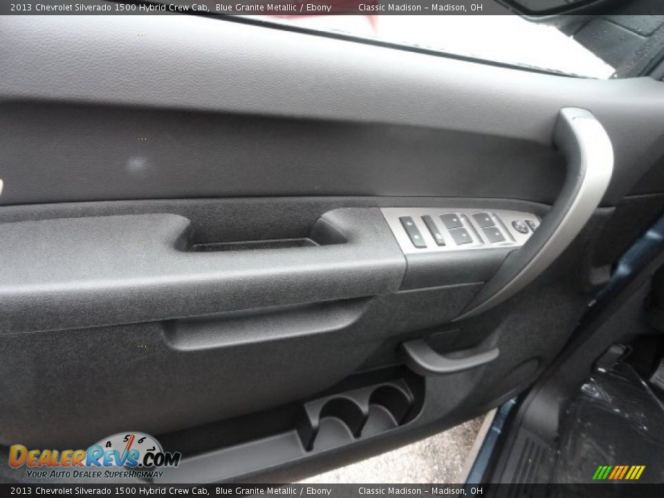 Door Panel of 2013 Chevrolet Silverado 1500 Hybrid Crew Cab Photo #4