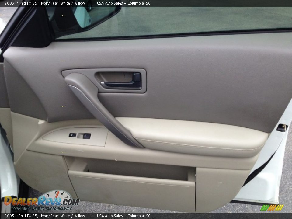 2005 Infiniti FX 35 Ivory Pearl White / Willow Photo #10