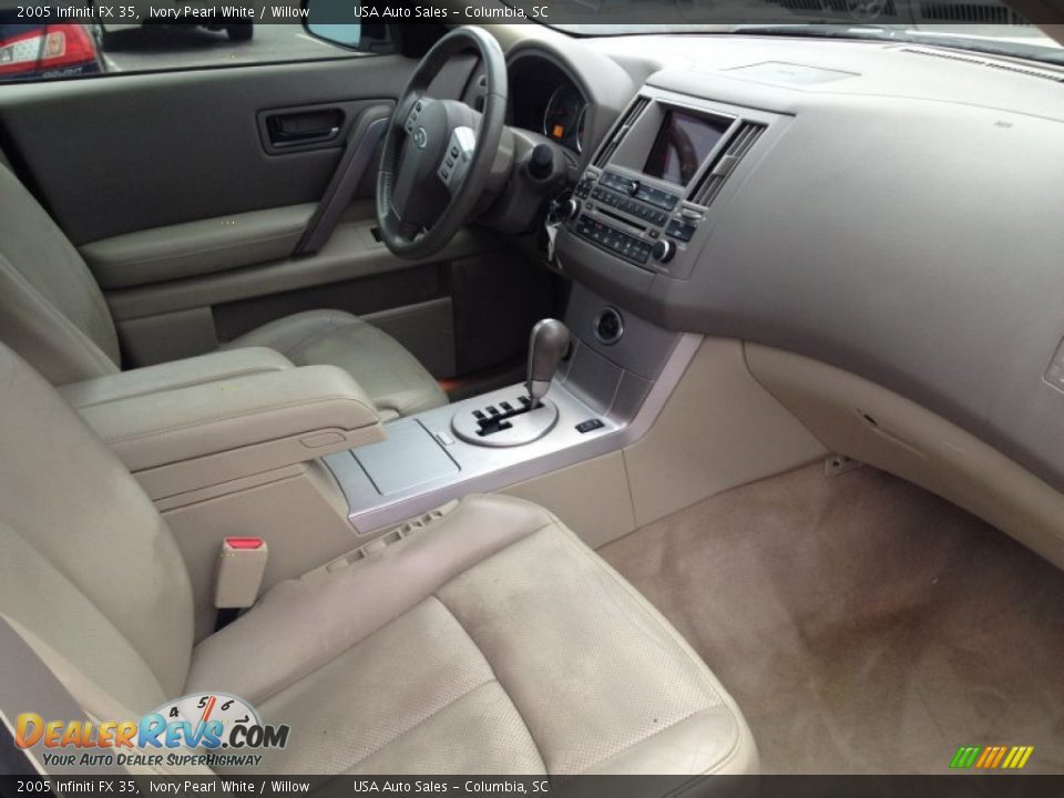 2005 Infiniti FX 35 Ivory Pearl White / Willow Photo #13