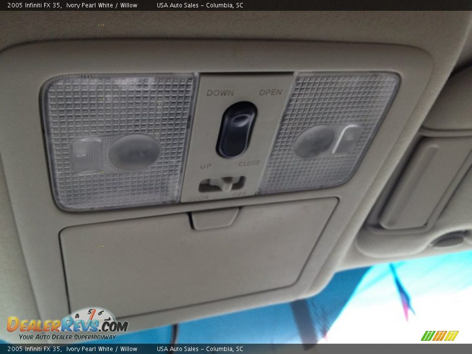 2005 Infiniti FX 35 Ivory Pearl White / Willow Photo #22