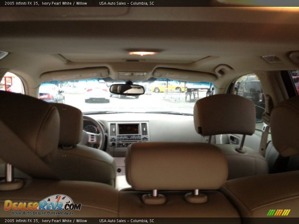 2005 Infiniti FX 35 Ivory Pearl White / Willow Photo #27