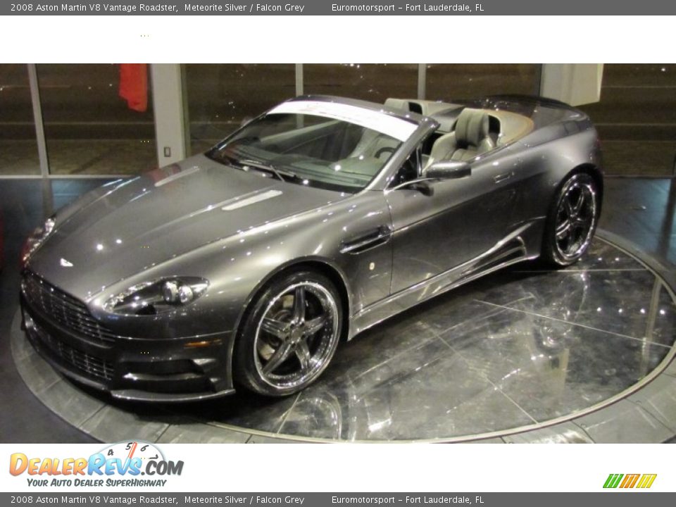 Front 3/4 View of 2008 Aston Martin V8 Vantage Roadster Photo #5