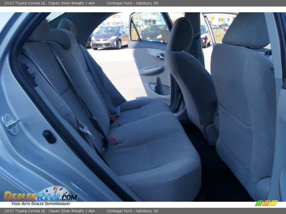 2013 Toyota Corolla LE Classic Silver Metallic / Ash Photo #14
