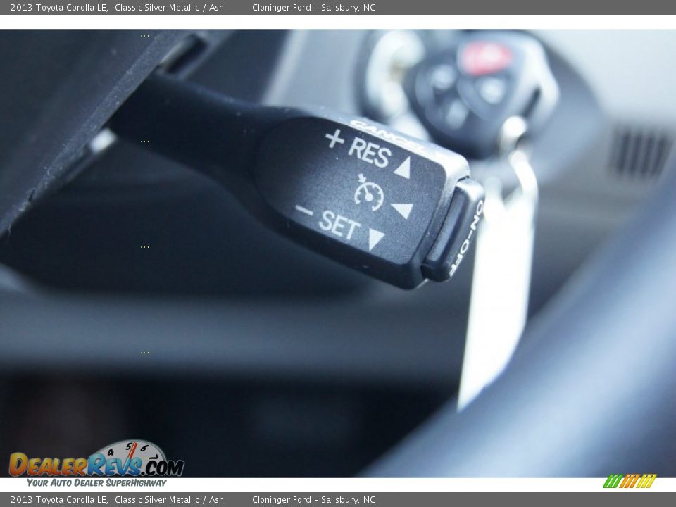 2013 Toyota Corolla LE Classic Silver Metallic / Ash Photo #25