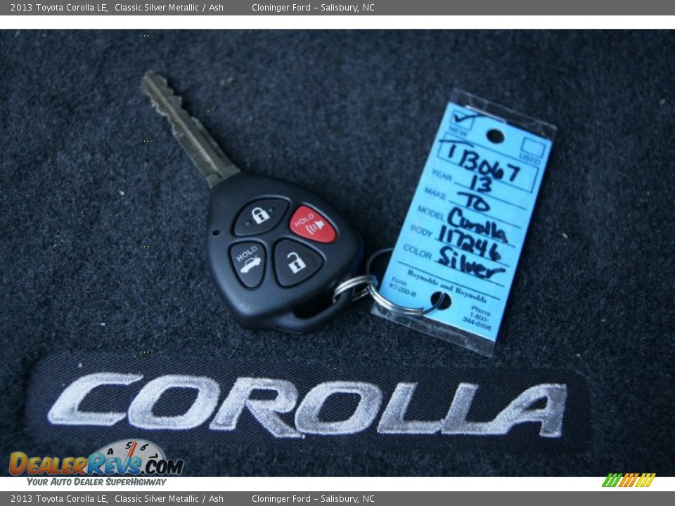 2013 Toyota Corolla LE Classic Silver Metallic / Ash Photo #32