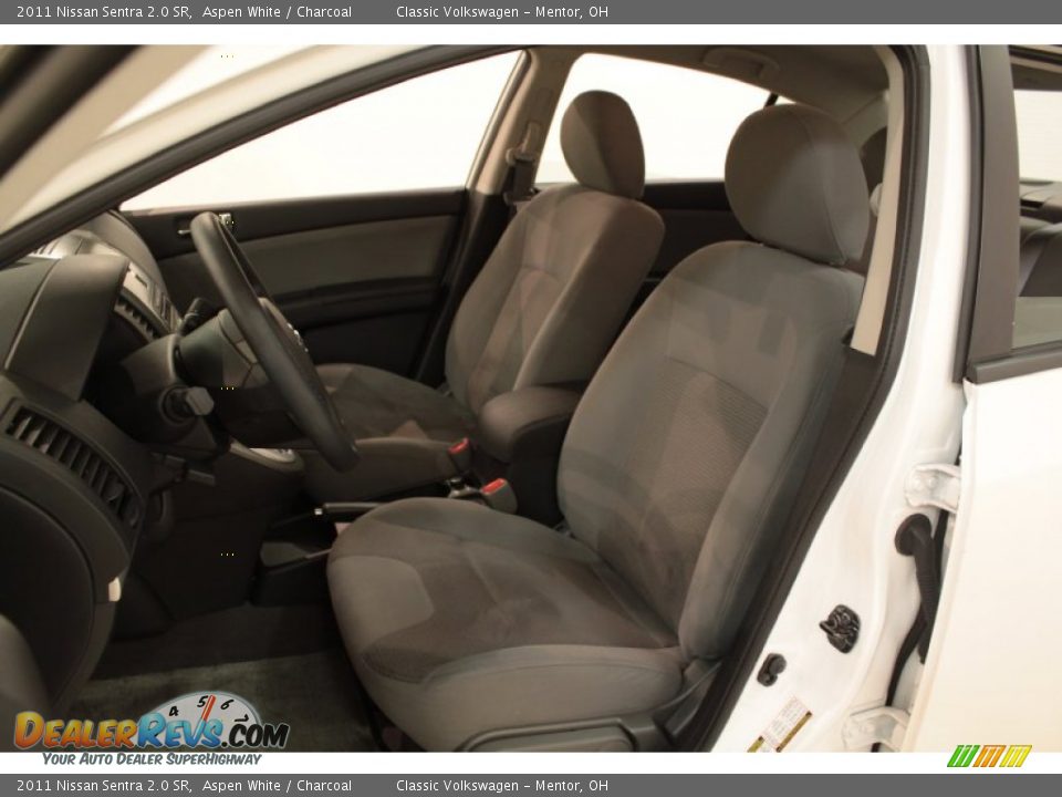 2011 Nissan Sentra 2.0 SR Aspen White / Charcoal Photo #6