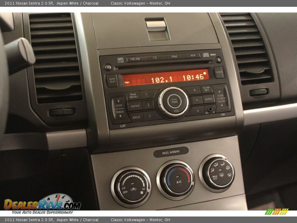 2011 Nissan Sentra 2.0 SR Aspen White / Charcoal Photo #9