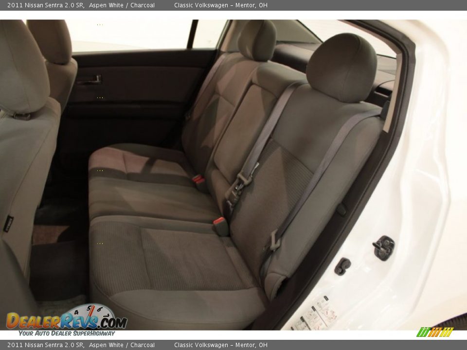 2011 Nissan Sentra 2.0 SR Aspen White / Charcoal Photo #14
