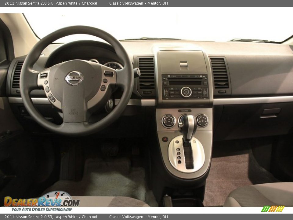 2011 Nissan Sentra 2.0 SR Aspen White / Charcoal Photo #15