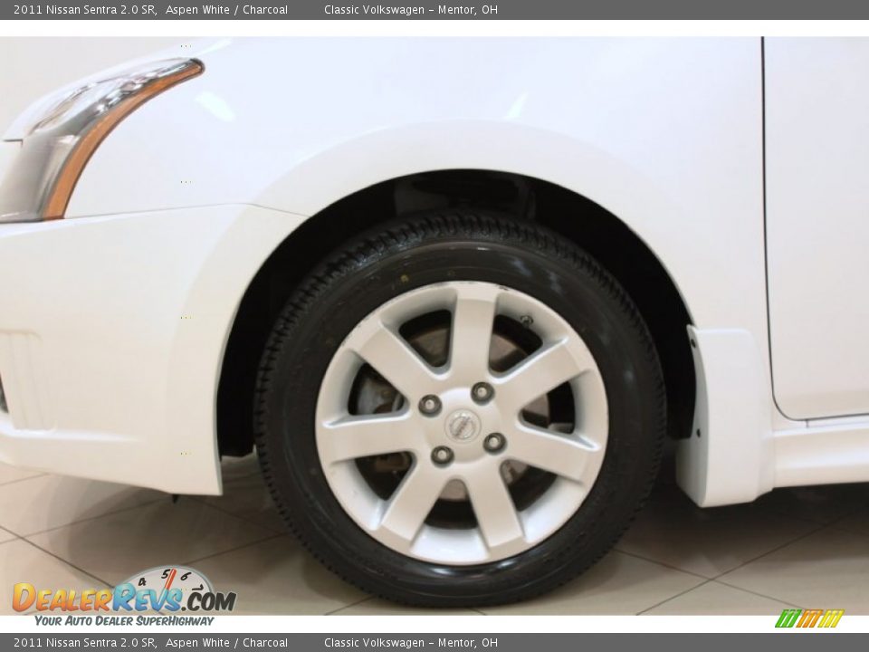 2011 Nissan Sentra 2.0 SR Aspen White / Charcoal Photo #18